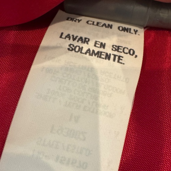 Sag Harbor Red Wool Blazer with Black Velvet Collar - Women’s Size 14, Pre-Owned - Picture 8 of 12